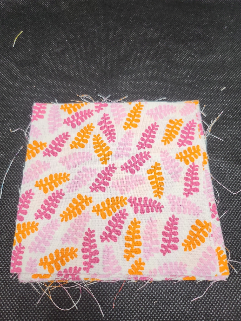 Unbranded Pink & Orange Leaf-Print Quilting Fabric Square